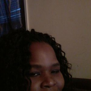 Meet your Posher, Charlane